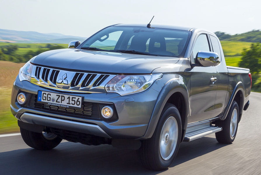 Formatki PPF do karoserii Mitsubishi L200 (2015) – zestaw