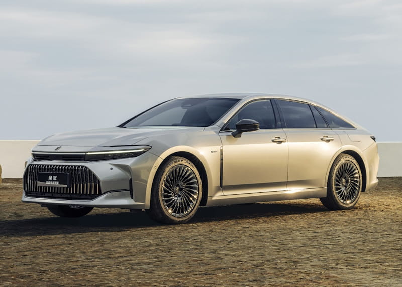 Toyota Crown (2024)  - 28.02.2025