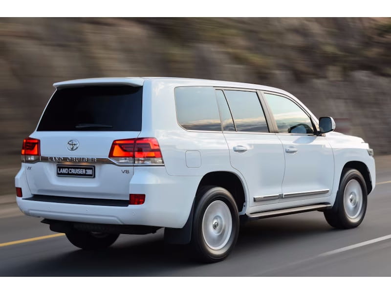 Toyota Land Cruiser 200 (2015) - 12.11.2015