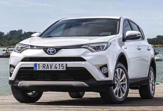 Toyota RAV4 (2015) c решеткой - 12.11.2015