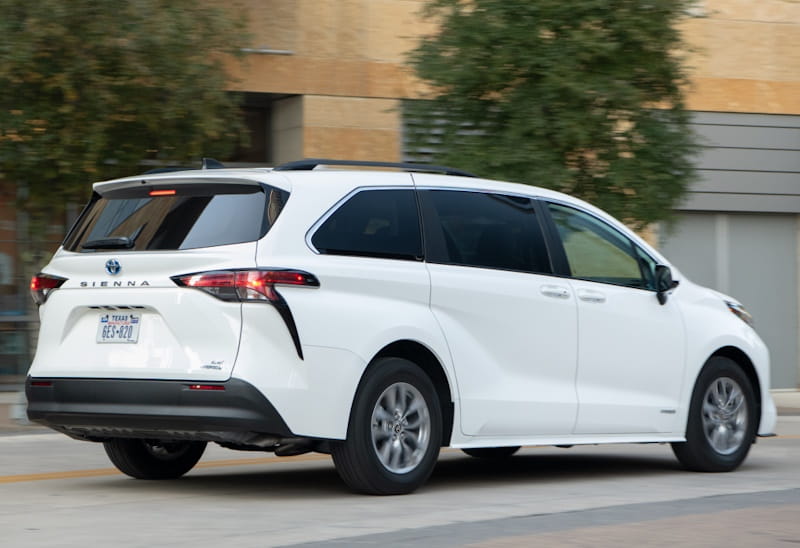 Toyota Sienna (2020) LE - 28.10.2022