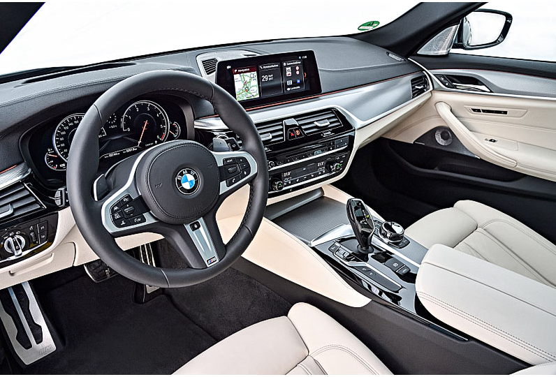 Folia ochronna PPF do wnętrza BMW 5-series (2017) – formatki (zestaw)