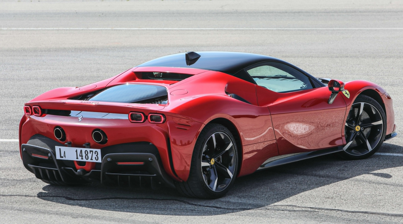 Formatki PPF do karoserii Ferrari SF90 (2020) Stradale – zestaw