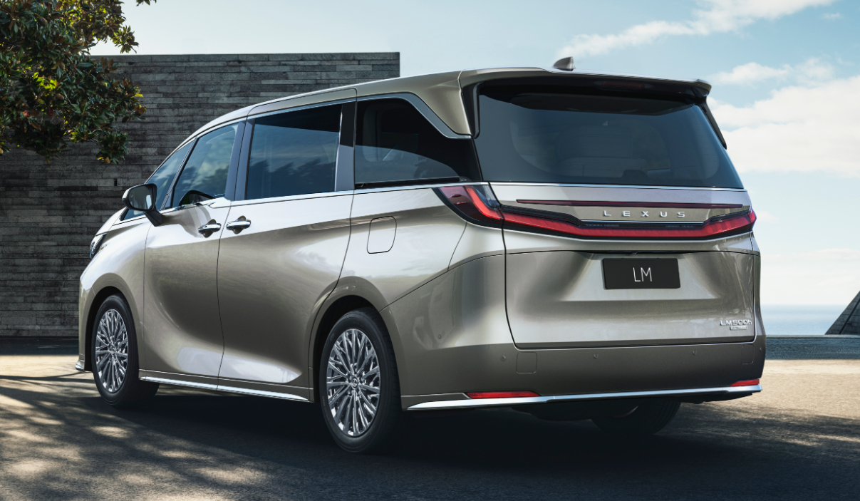 Formatki PPF do karoserii Lexus LM (2023) – zestaw