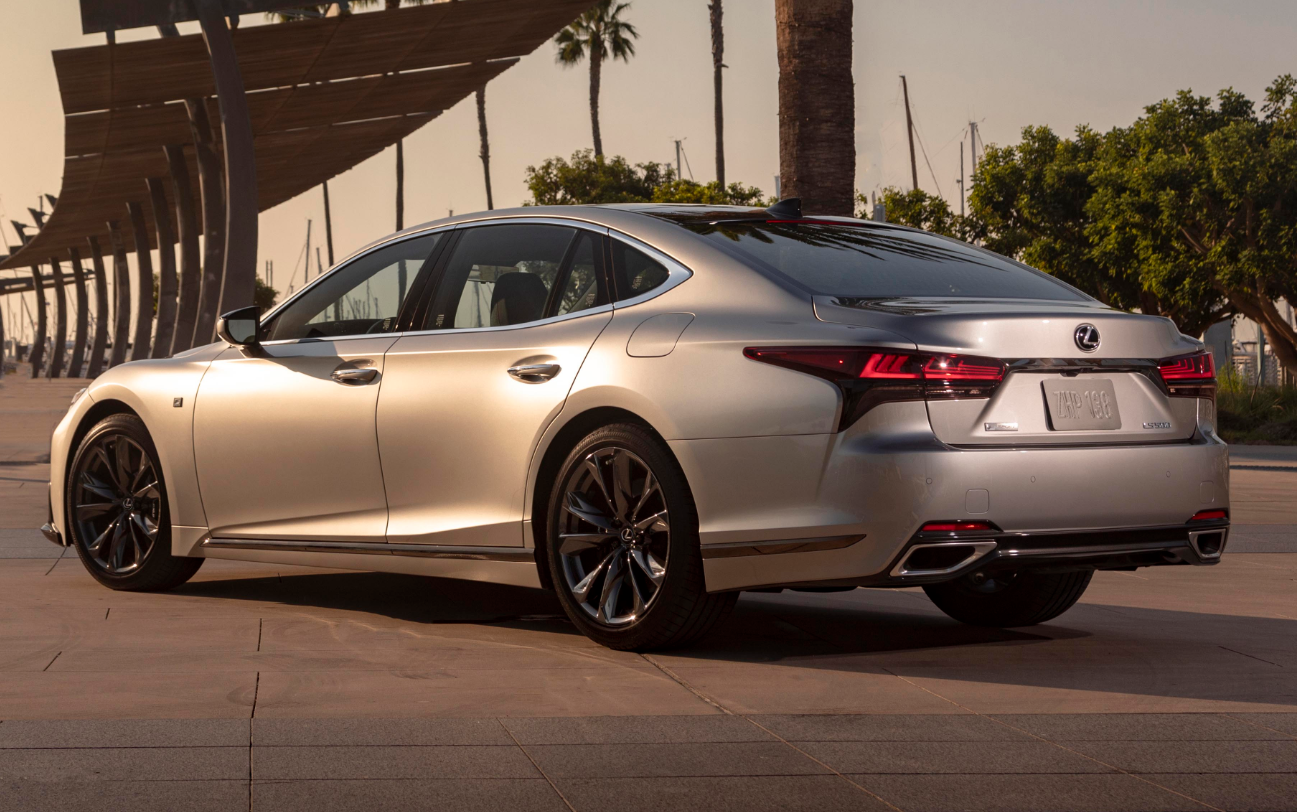 Formatki PPF do karoserii Lexus LS (2021) F-Sport – zestaw