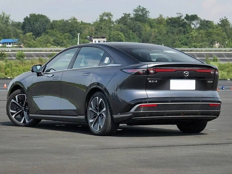 Formatki PPF do karoserii Mazda EZ-6 (2024) Pure Electric – zestaw