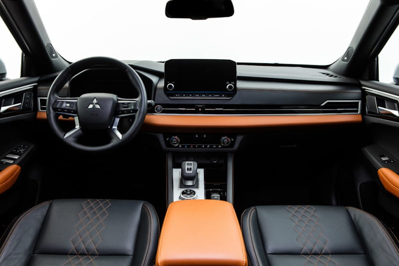 Mitsubishi Outlander (2021)  - 03.07.2024