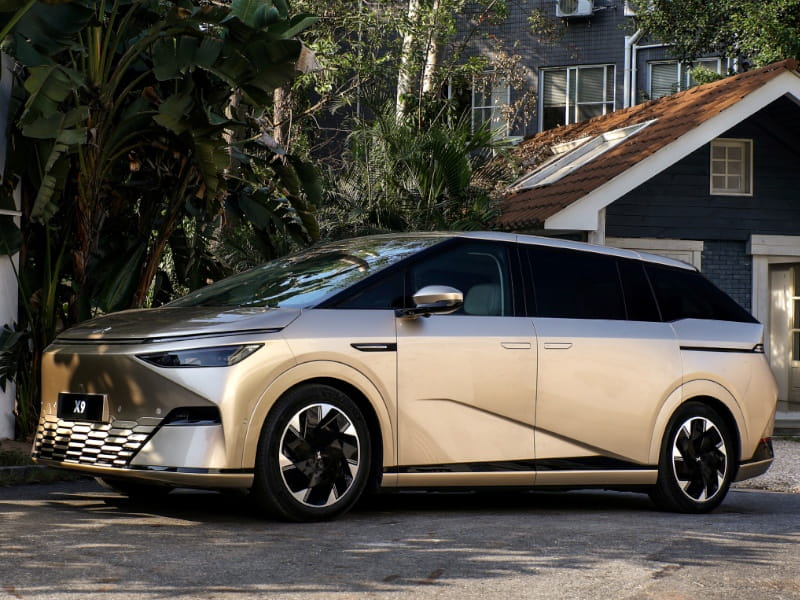 Formatki PPF do karoserii Xpeng X9 (2024) – zestaw