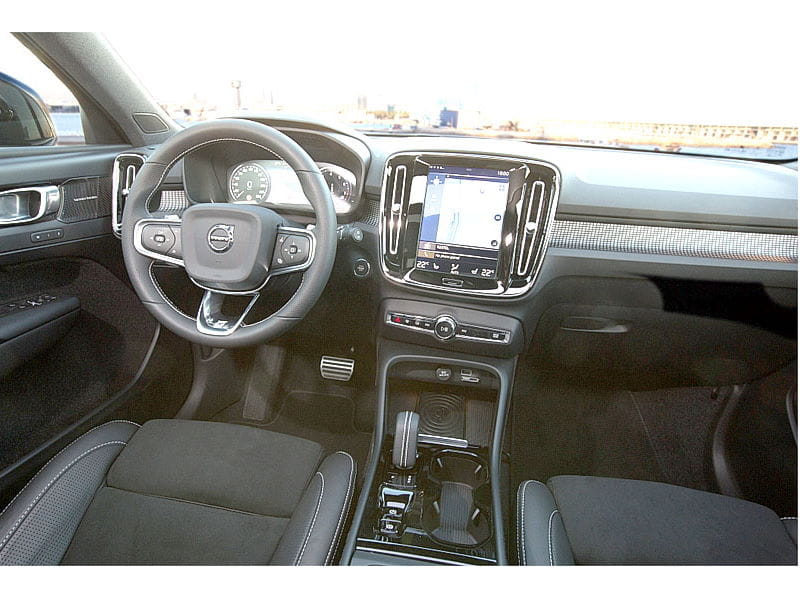 Volvo XC40 (2018)  - 01.02.2019