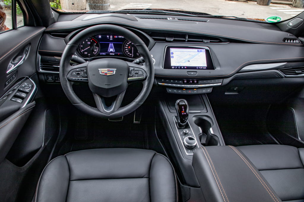Cadillac XT4 (2019)  - 01.02.2021