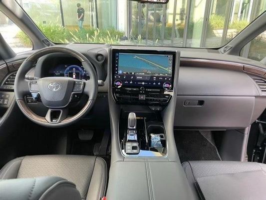 Toyota Alphard (2023) - 07.02.2024